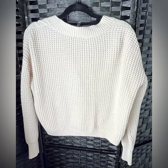 a.n.a Women's Oversized Beige Button-Up Cardigan NWOT - Picture 4 of 7